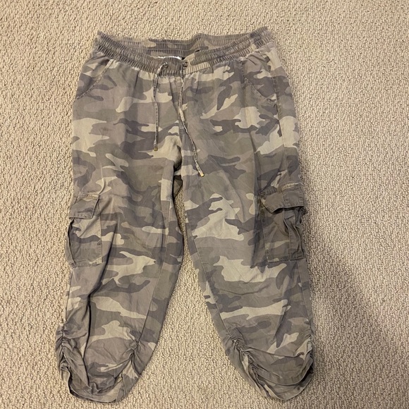 Lane Bryant Camo Joggers - Picture 1 of 2